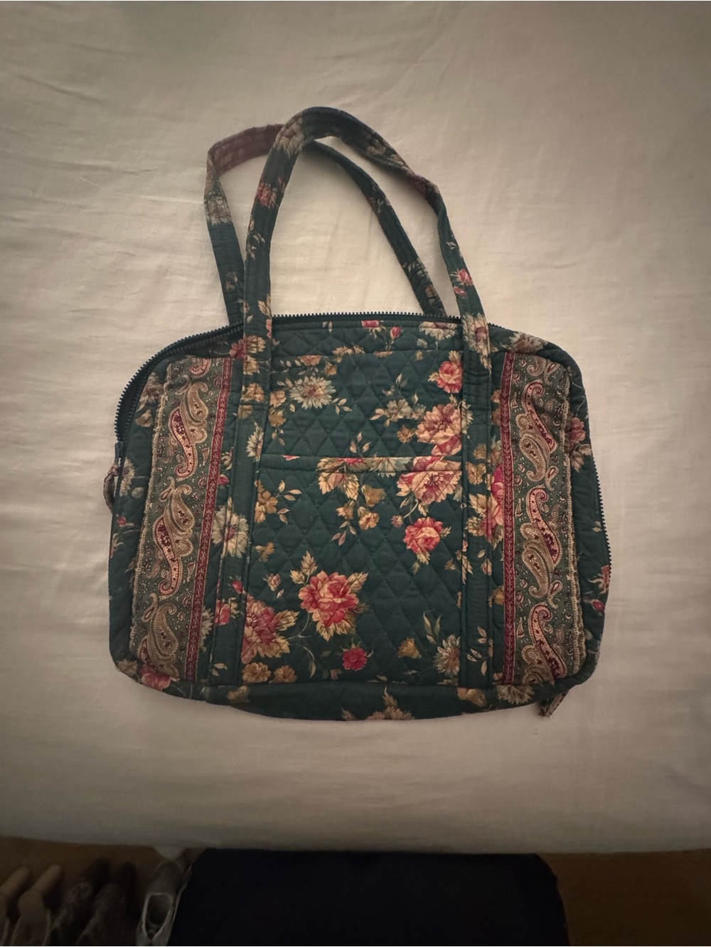 EUC Vera Bradley RARE Greenbrier Quilted Floral Zip Around Tote Bag Rose Print